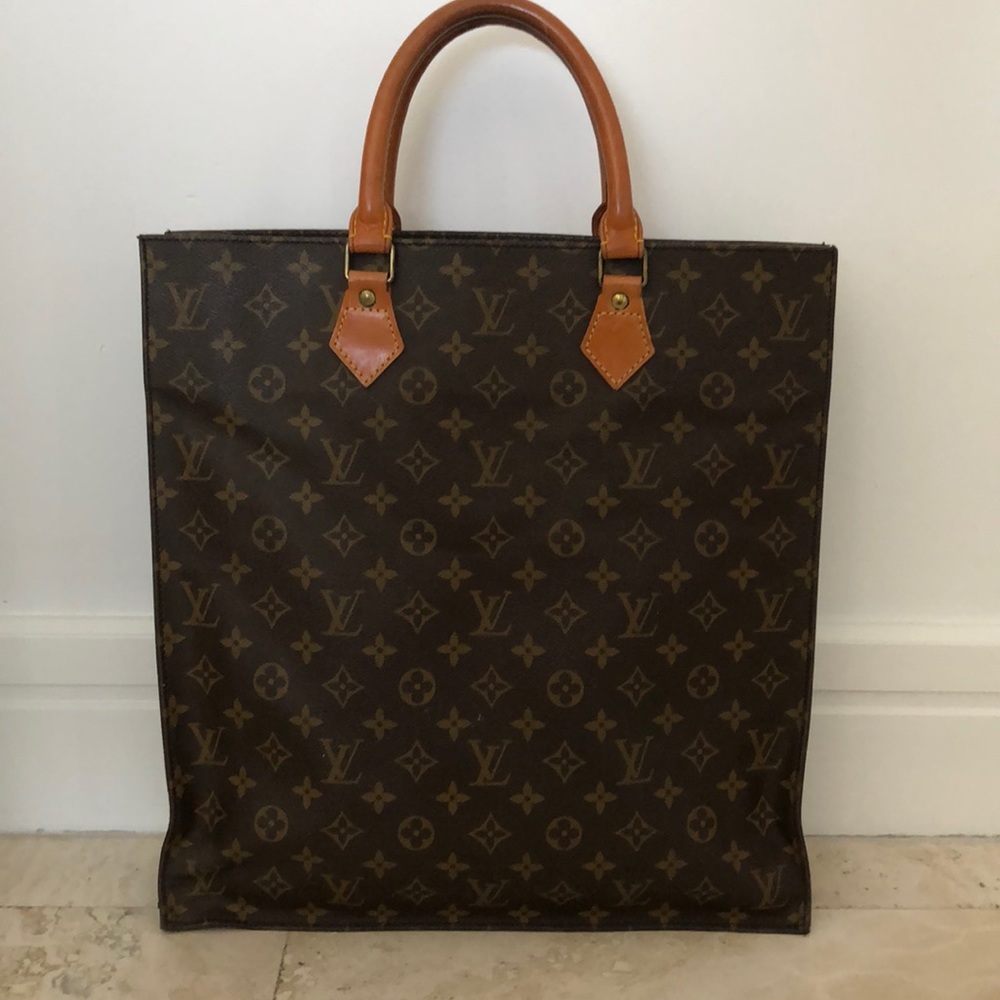 Louis Vuitton Monogram Sac Plat
